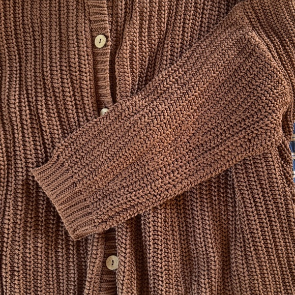 The Simple Folk Women’s Chunky Cardigan - Picture 7 of 8